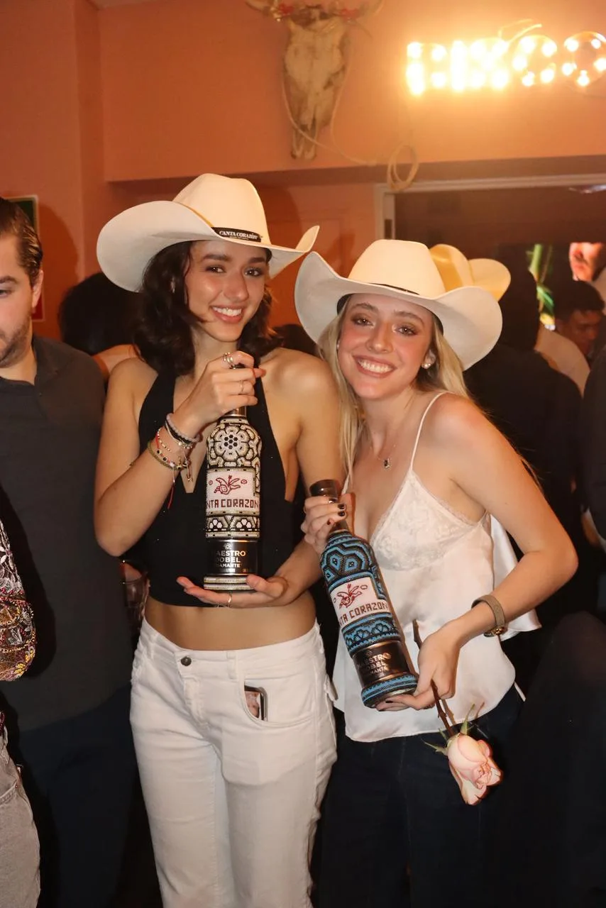 Montando el toro con botella